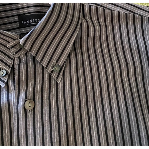 Van Heusen Shirt / L - Picture 6 of 9